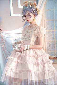 阿辉白粿店采集到Lolita服装