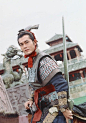 古天乐自己的公司要拍电影版《寻秦记》啦！项少龙仍将由古天乐自己出演，林峰也已收到古仔方面通知，想请林峰演出嬴政一角，其余主演宣萱、郭羡妮、滕丽名和江华也将有望继续出演，顺利的话预计明年中就能开拍，我最爱的一部穿越剧！真的不是一点点期待！让我们再来回味下TVB版的寻秦记！