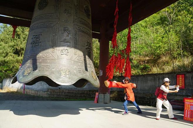 寺庙 敲钟_百度图片搜索