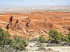 自然国家公园，犹他州。风景和岩石。路和普罗平基公园，犹他州