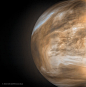 Venus' nightside glow