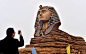 外来的古迹2015年3月3日，位于安徽滁州的长城国际动漫旅游创意园二期工程正在加紧建设，一处基本完工的“人面狮身”雕像吸引人们的目光。据悉，该狮身人面像是以埃及的狮身人面像为原型，按照1:1比例打造而成。奇趣壹周（2.27-3.5）_高清图集_新浪网