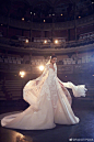 ※ Lookbook ※ Elie Saab Bridal Fall 2018 | 高级刺绣打造的浪漫长袍婚纱，营造出歌剧魅影般的戏剧感。 ​​​​