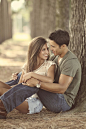 Fall Engagement Photo Shoot and Poses Ideas / http://www.deerpearlflowers.com/fall-engagement-photo-ideas/: 