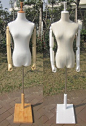 服装店模特道具橱窗展示衣架女半身棉麻包布活动塑料手臂三角底座的图片