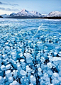 加拿大落基山脉——冻结的气泡。