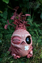 玩偶设计师 Chris Ryniak 作品，小怪兽一个个都丑萌丑萌的。