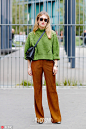 Annabel Rosendahl  毛衣：Isabel Marant 阔腿裤：Acne Studios