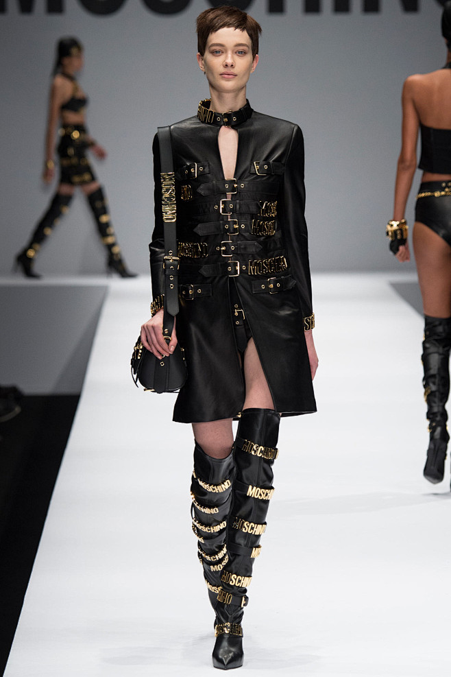 Moschino - Fall 2014...