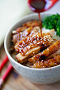 Drizzle the teriyaki sauce on the teriyaki chicken before serving. This will keep the chicken teriyaki moist and delicious.