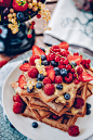 Amaranth & chestnut waffles : Food styling/photography