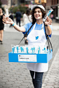 推特“糖果车”——社交媒体街头活动 - 案例 - 创意仓
