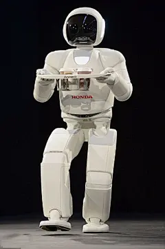 日本最新版机器人Asimo，会跑步踢球跳舞噢