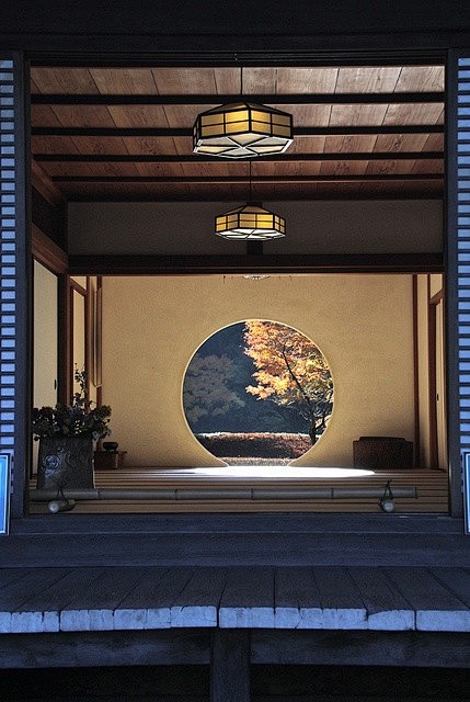 日本的东方禅意建筑美学。光线与空间，扑朔...