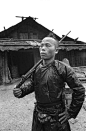 苗族枪手_滚月亮