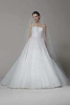 Marchesa2013春夏婚纱发布秀_2013纽约时装周图片411889_T台展示_VOGUE时尚网