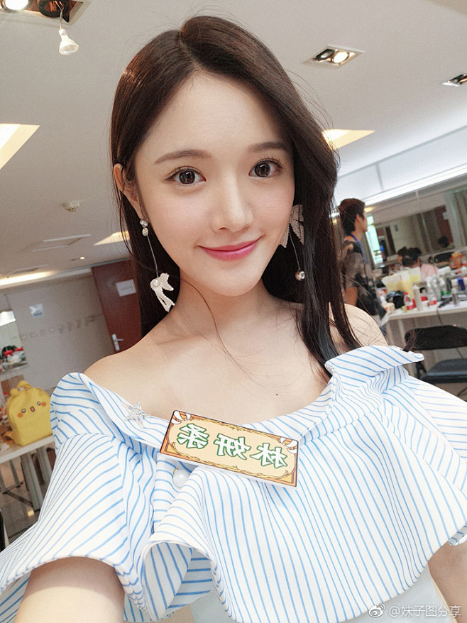 美女自拍