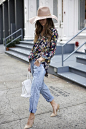 Amazing outfit: ripped jeans with beige stiletto and gorgeous hat! Love this one!