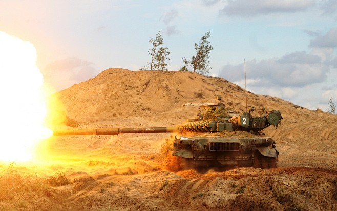 battle tank, T-72, s...