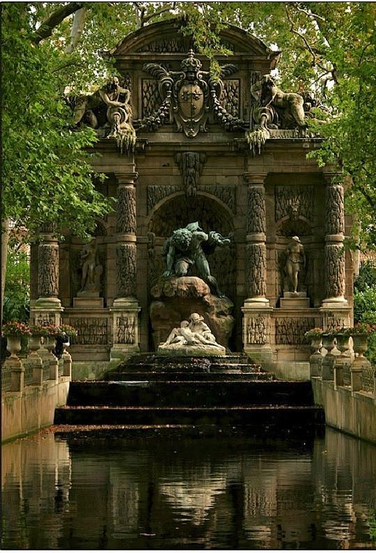 Medici Fountain