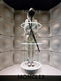 布达佩斯Moncler 2014春季橱窗设计 设计圈 展示 设计时代网-Powered by thinkdo3