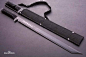 忍者刀，剑（刀）。是日本忍者自制的铁片子。武士一般佩带两把剑（刀），长的叫刀（katana），短的叫肋差，都是用高碳钢千锤百炼而成，忍者刀依旧只是铁片子。