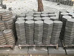 高强度瓷砖铺装水泥砌块混凝土地坪或有图案的混凝土瓷砖混凝土铺装板，停车砌块，花园砌块