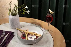 一份香甜可口的甜点。美味的菜单项