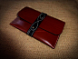 Patron etui passeport en cuir : Réalisez vous-même un étui pour passeport en cuir, patrons et modèles de maroquinerie GRATUITS et LIBRES en cliquant ici #patron #cuir #passeport #voyage