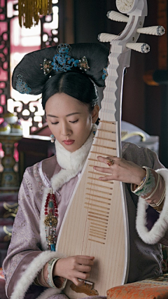 没吃药也觉得自己萌哒哒!*采集到古装才艺女之乐器