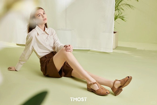 Bata Lookbook｜极简的场景也...