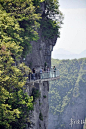 张家界天门山玻璃栈道