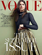 模特Julia van Os登上《Vogue》泰国版2016年9月刊封面