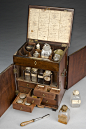 19世纪的医疗箱，医生博取病人信任的重要道具。 ​​​​