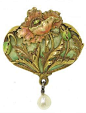 Art Nouveau brooch/pendant - c. 1900 -  Featuring an elegant and elaborate floral motif, this antique pairs carefully crafted yellow gold with enamel - including an enchanting, transparent plique-a-jour backdrop - depicts a single pink-toned poppy flower 