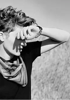 ★资源★《他是龙》：每一帧画面都是壁纸的俄罗斯魔幻片_光影集中营吧_百度贴吧