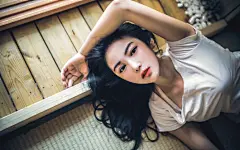 黑色长发漂亮女生电脑壁纸下载