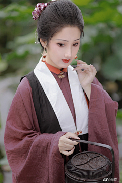 夏日樱奈采集到汉服