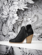 MarketPlace : LOOKBOOKS.com is the Technology behind the Talent. Discover, follow, share.