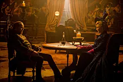 【灰姑娘 Cinderella (2015)】
莉莉·詹姆斯 Lily James
凯特·布兰切特 Cate Blanchett
海伦娜·伯翰·卡特 Helena Bonham Carter
#电影# #电影海报# #电影截图# #电影剧照#