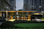 栖林静庭-景观会客厅

JING TING -LANDSCAPE MEETING ROOM

竹木铺装的会客厅搭配花岗岩贴面和黑白根石材，让草栖间多一份时尚的格调。会客廊架与草坪剧场的组合，延续和完善了社交功能