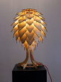 其中包括图片：Lasercut lamp design to assemble yourself - Basto Elbers