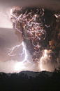 Impressive electrical storm: 