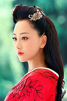 青豆芽采集到服饰参考