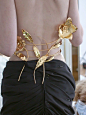 Schiaparelli 超现实主义装饰艺术·可以封神 - 小红书