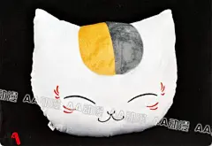 AA国际动漫店产品展示
【品名】夏目猫老师超柔抱枕
【颜色】以实物为准
【材质】短毛绒材质，内填充优质PP棉
【尺寸】尺寸约35*30*14cm
【包装】塑料袋简包装
【产品简介】本产品采用《夏目友人帐》中的猫老师为形象设计，外形可爱，手感舒适。 #二次元# #日本漫画# #Q版#