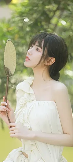 清纯美女 小扇子 护眼美女手机壁纸
