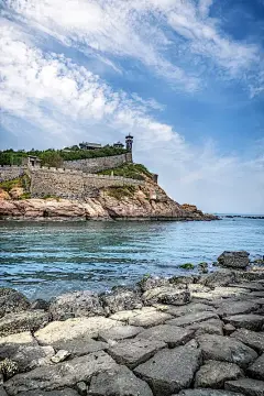 航拍山东蓬莱八仙过海风景区古建筑图片下载