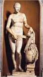 普拉克西特列斯 Praxiteles
克尼多斯的阿弗洛狄忒 Aphrodite of Knidos