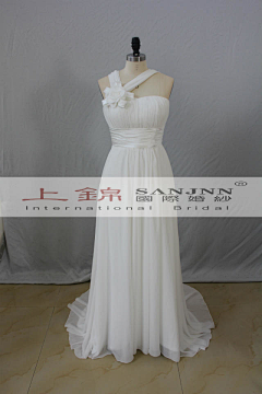 成都上锦婚纱定制采集到#上锦婚纱# SANJNN Bridal